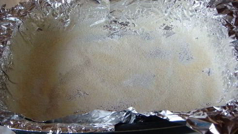 шарлотка с яблоками и изюмом