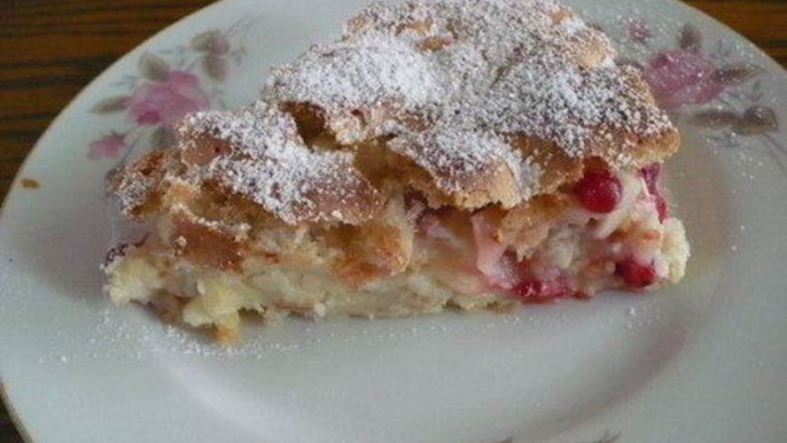 Рецепт шарлотки с яблоками и клюквой в духовке