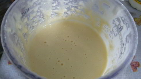 шарлотка с яблоками и малиной