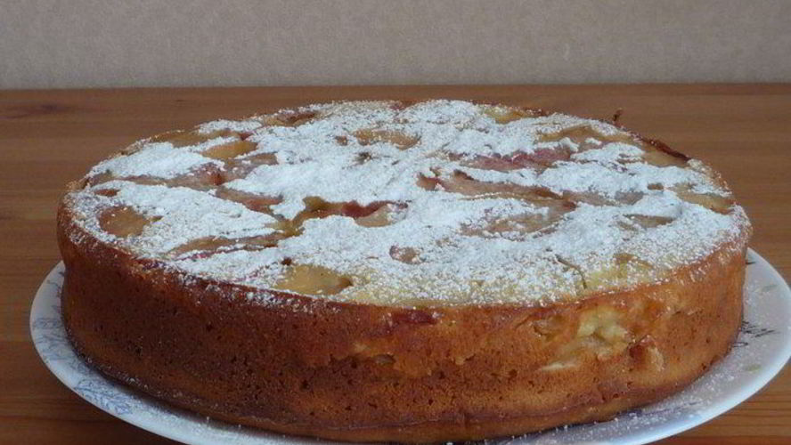 Рецепт шарлотки с яблоками и облепиховым йогуртом