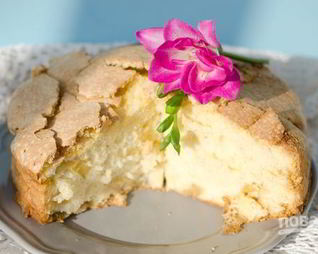 Шарлотка с яблоками