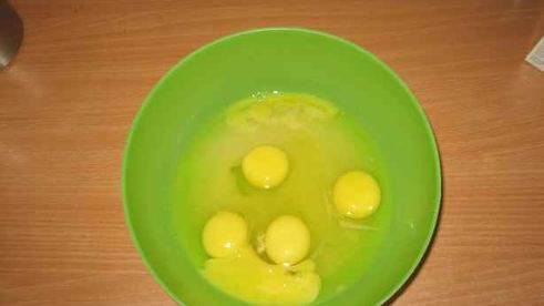 шарлотка яблочная