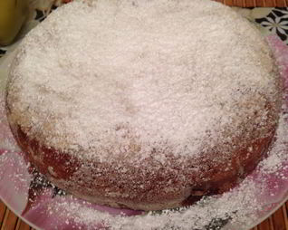 Шоколадная шарлотка с бананами в мультиварке