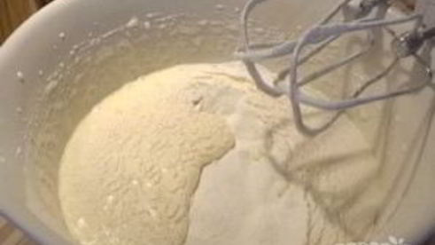 яблочная шарлотка