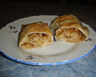 Постный яблочный штрудель