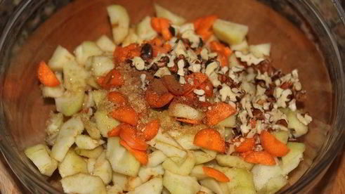 штрудель с дикими грушами, морковью и корицей