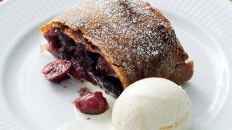 Рецепт штруделя с вишней