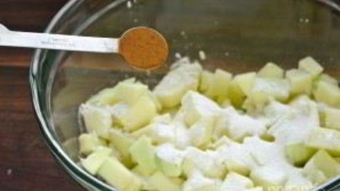 штрудель с яблоками и корицей