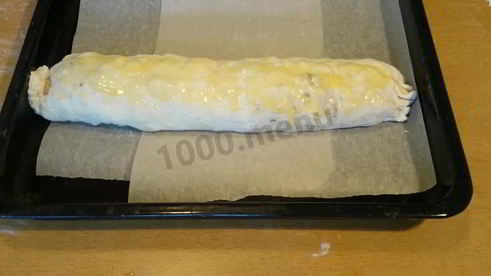 штрудель яблочный классический из слоеного теста