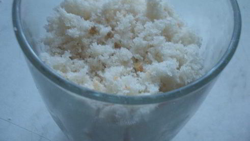 яблочный штрудель с изюмом и карамельной крошкой