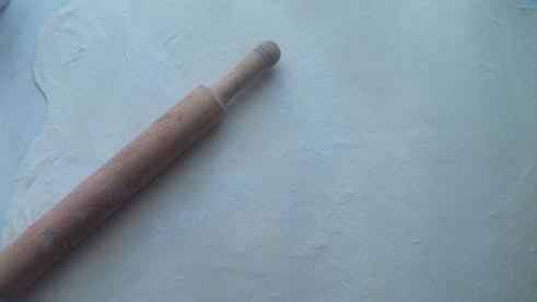 яблочный штрудель с изюмом и карамельной крошкой