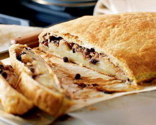 Яблочный штрудель с орехами