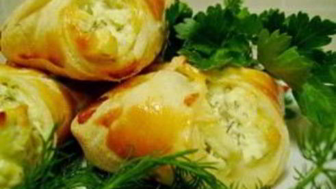 слоеные конвертики с творогом