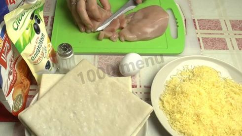 слоеные слойки с курицей