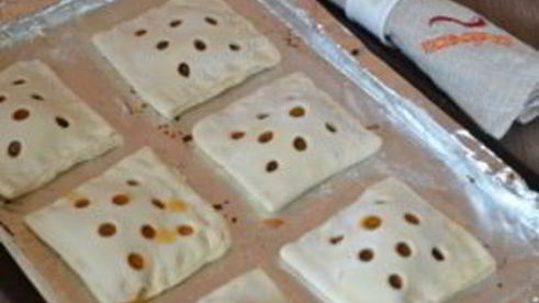 слойки из бездрожжевого теста