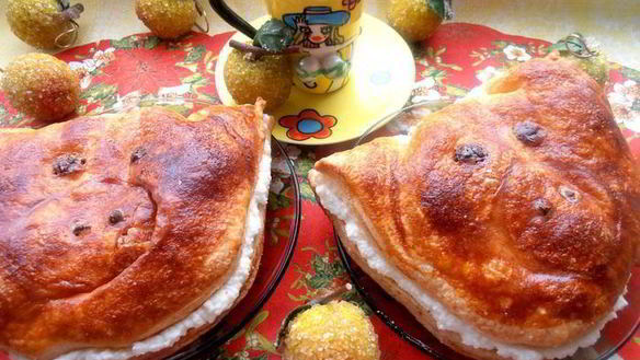 Рецепт Слоек с творогом Румяные хрюши