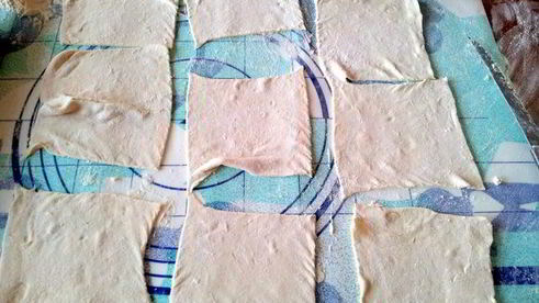 слойки с виноградом