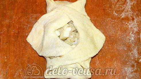 слойки с яйцом и рисом