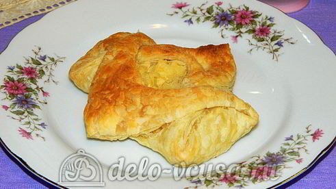 слойки с яйцом и рисом