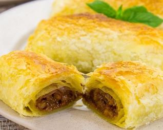 Слойки со сгущенкой