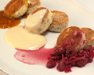 Соусы к домашним сырникам