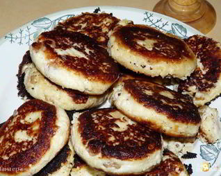 Сырники с курагой и изюмом