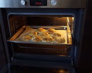 Сырники с сырной корочкой в духовке