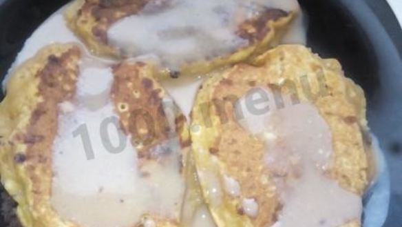 Рецепт Сырников витаминных с соусом