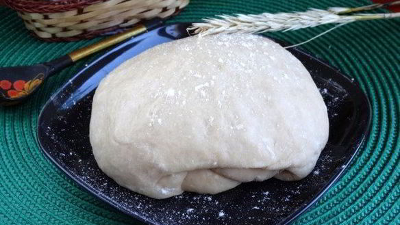 Рецепт Дрожжевого теста на кефире для пирога