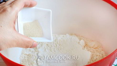 дрожжевое тесто на кефире для пиццы