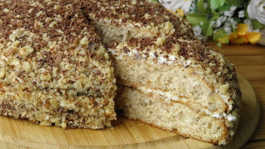 Рецепт бисквитного медовика без масла