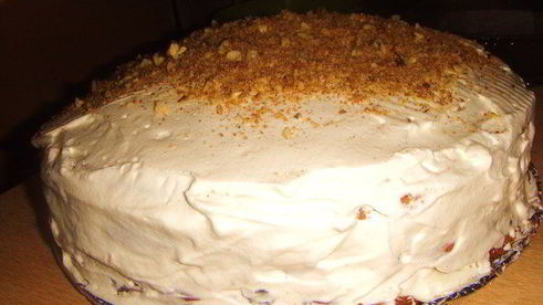 медовый торт с орехами и черносливом