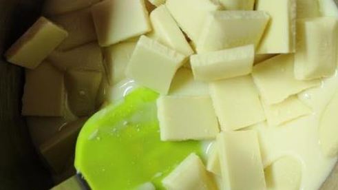 творожно-кокосовый торт без выпечки