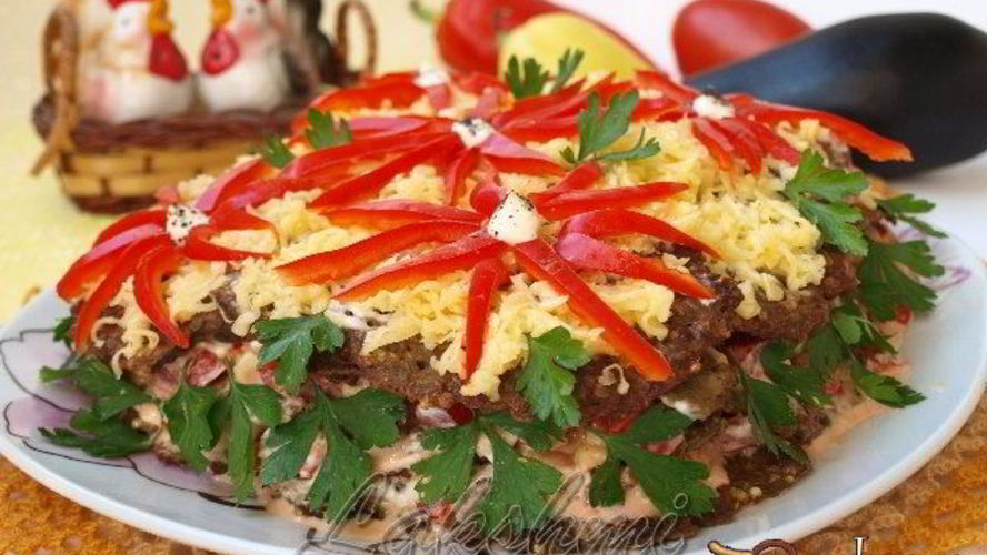 Рецепт закусочного торта из баклажановых оладий