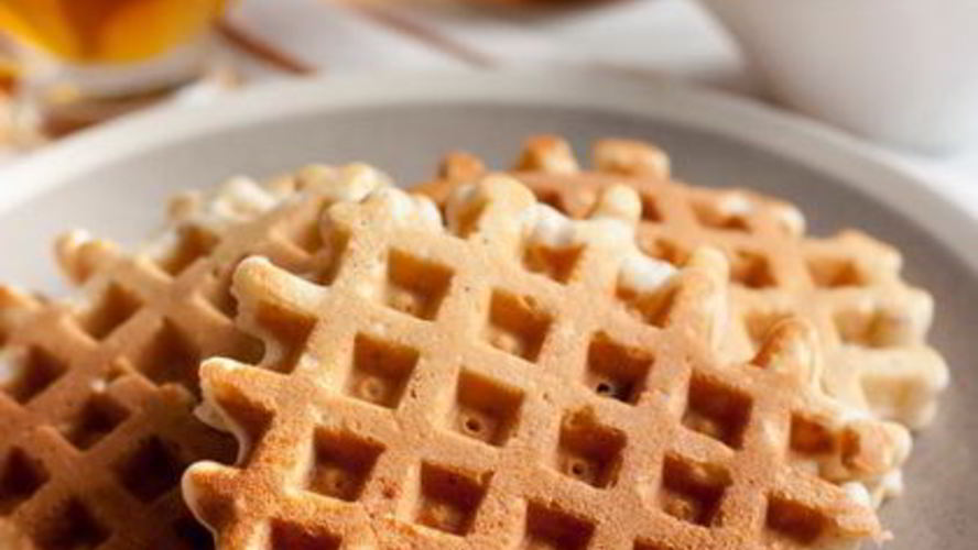 Рецепт миндальных вафель с сушеной клюквой