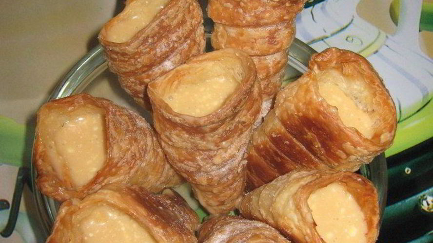 Рецепт трубочек со сгущенкой