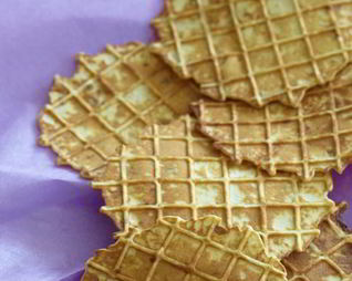 Творожные вафли с финиками