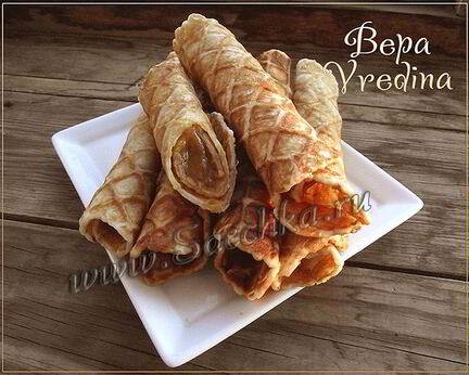 Вафли с вареной сгущенкой
