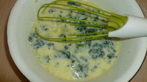 вафли со шпинатом, сыром и семгой