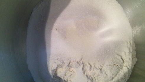 вишневый рулет