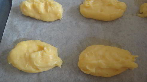 фисташковые эклеры