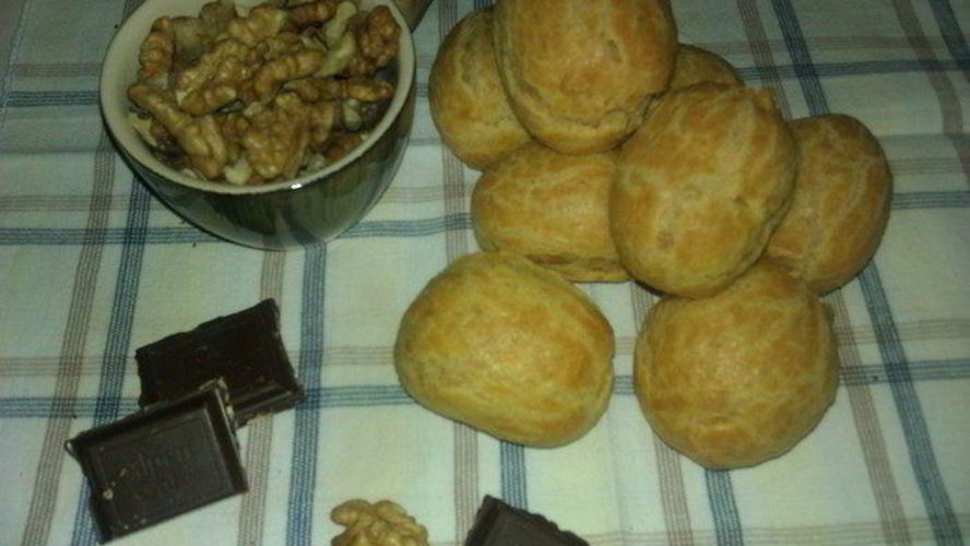 Рецепт необыкновенных эклеров с орехово-бейлисовым кремом