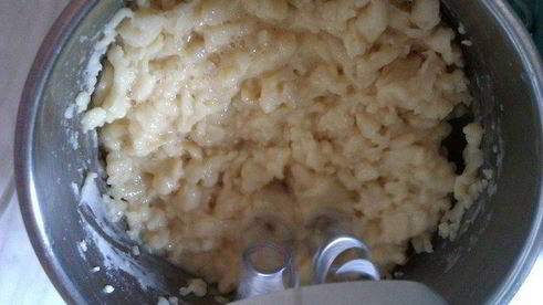 необыкновенные эклеры с орехово-бейлисовым кремом