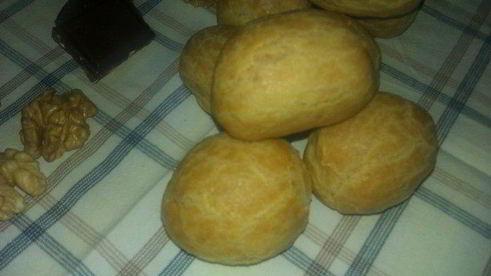 необыкновенные эклеры с орехово-бейлисовым кремом