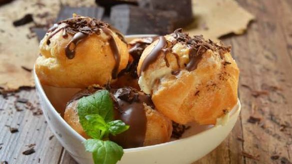 Рецепт Профитролей с грушевым кремом