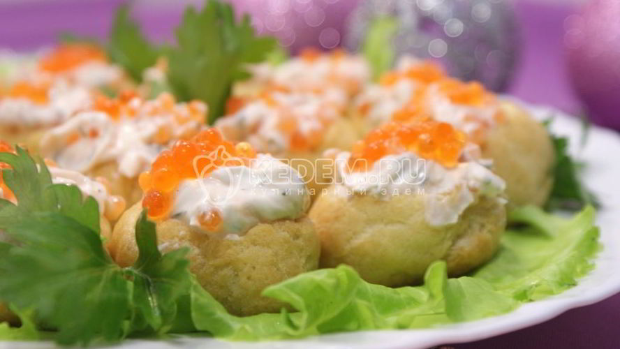 Рецепт профитролей с икрой и творожной начинкой