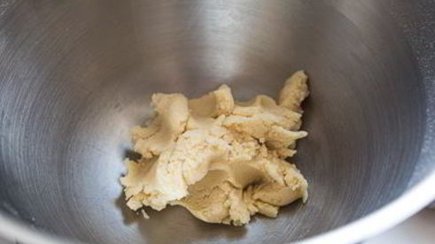 профитроли с кракелюром и лососевым муссом