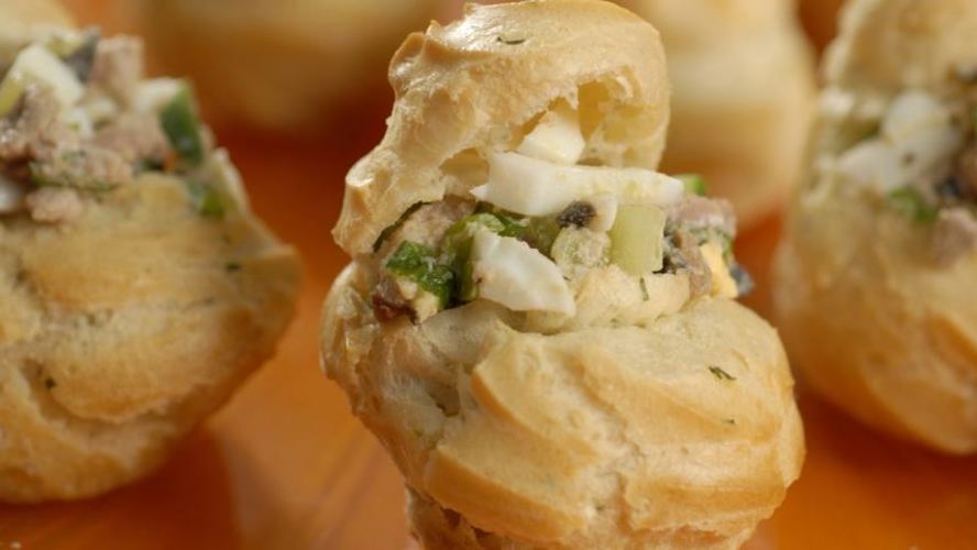 Рецепт профитролей с печенью трески