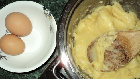 профитроли с ванильным заварным кремом