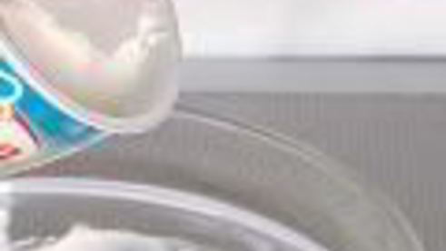 профитроли с ягодами и кремом